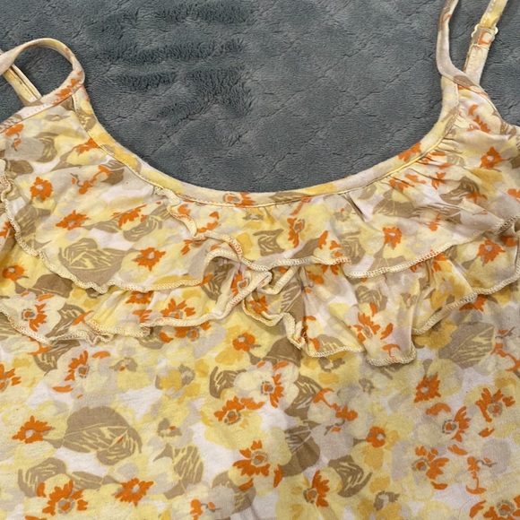 Old navy tank top floral - Picture 4 of 4